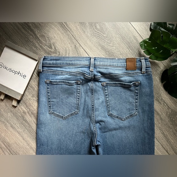Level 99 high rise skinny ankle cigarette jeans in nostalgic wash. Size 10/30 - Picture 8 of 13